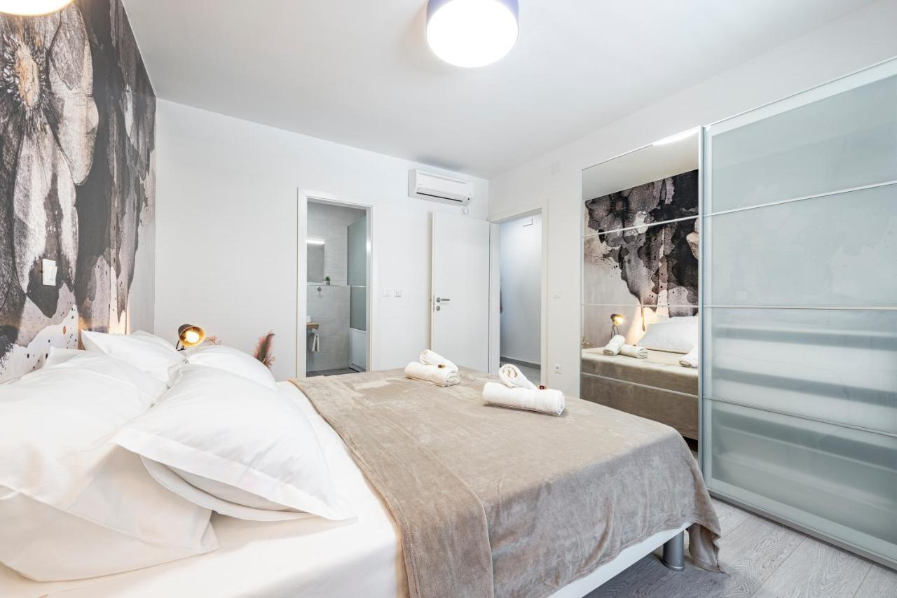 Villa Gold Residence 2 Млини Экстерьер фото